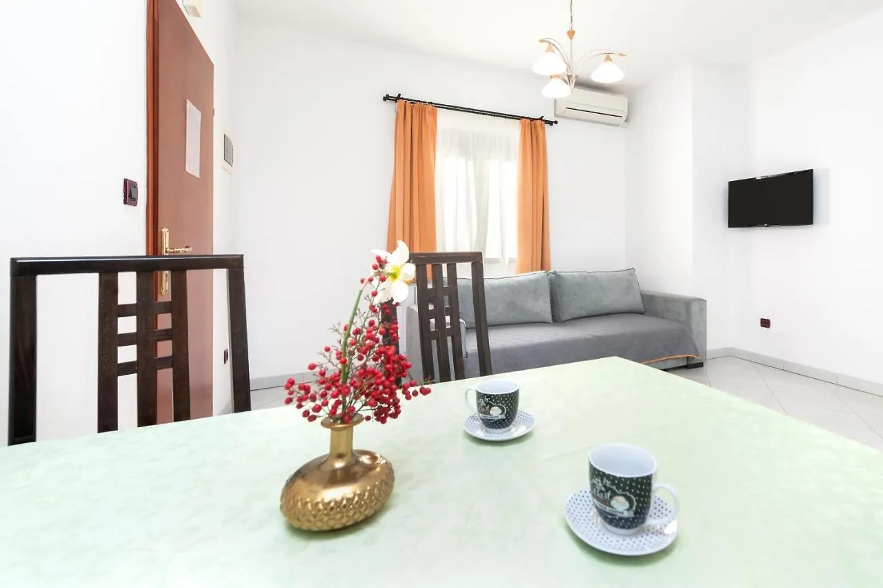Villa Mara روفينج شقة