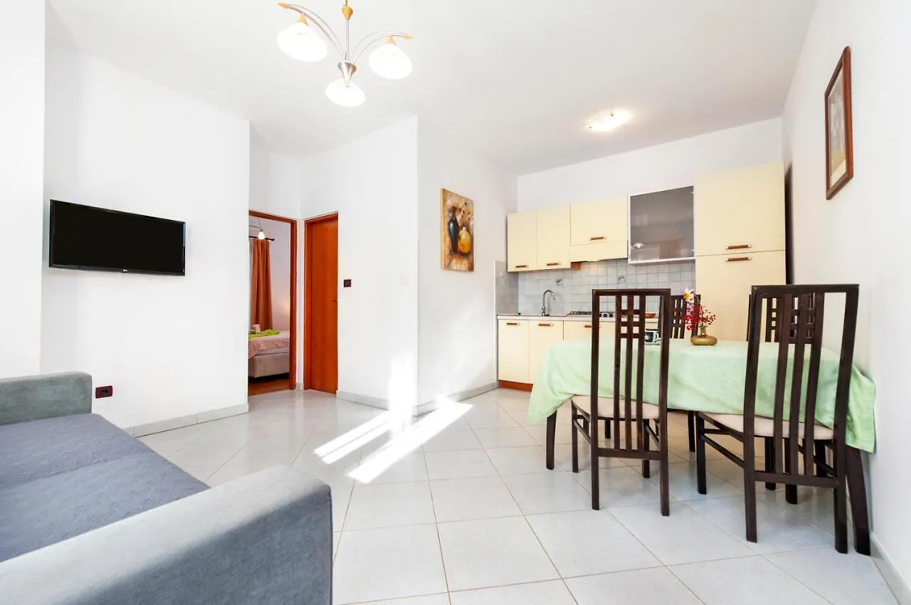 Villa Mara روفينج 0*,  كرواتيا